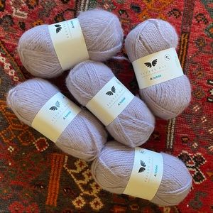 Fluffy XL Acrylic Bulky Yarn (5 skeins)
